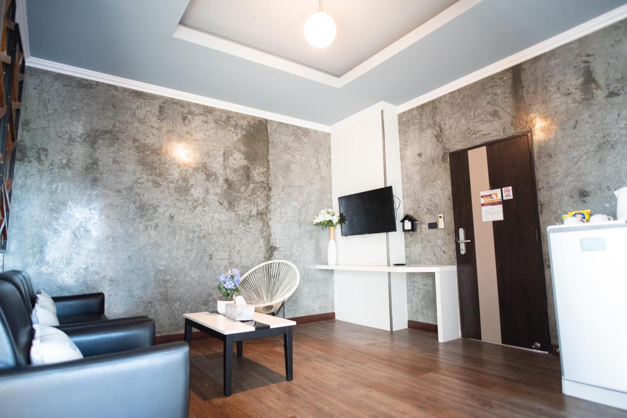 The Proud Hotel Ubon Ratchathani Exterior foto