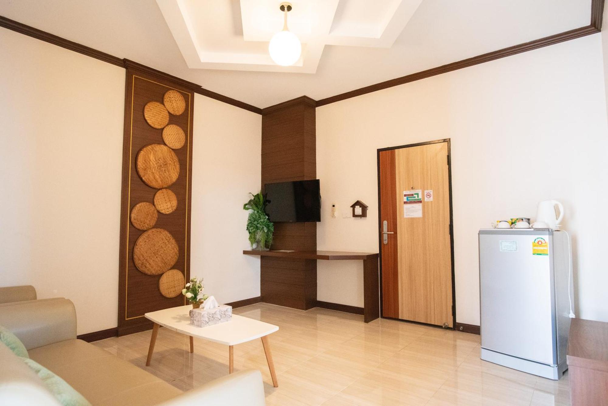 The Proud Hotel Ubon Ratchathani Exterior foto